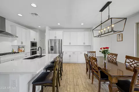 Kitchen - 1993 W Hide Trl, Phoenix, AZ 85085 photo 2 of 4