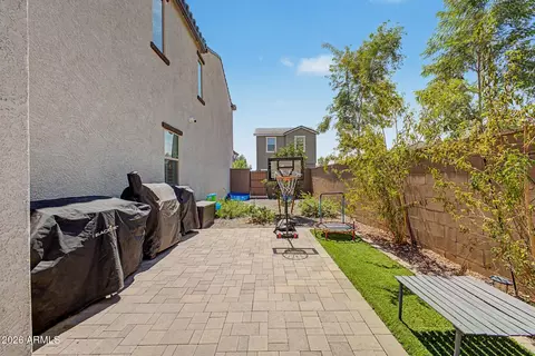 Exterior - 1993 W Hide Trl, Phoenix, AZ 85085 photo 7 of 12