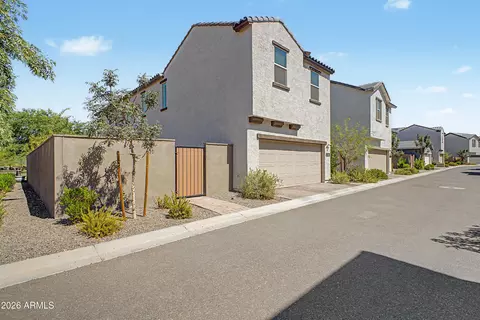 Exterior - 1993 W Hide Trl, Phoenix, AZ 85085 photo 1 of 12
