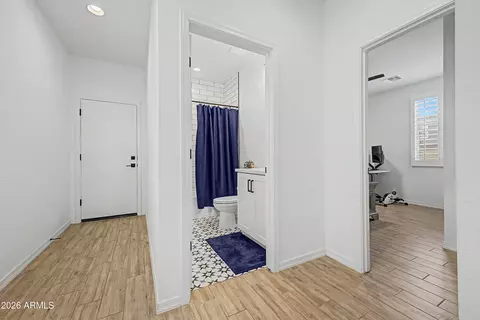 Entry Way - 1993 W Hide Trl, Phoenix, AZ 85085 photo 3 of 6