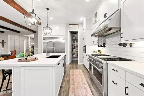 Kitchen - 1900 E Aster Pl, Chandler, AZ 85286 photo 5 of 5