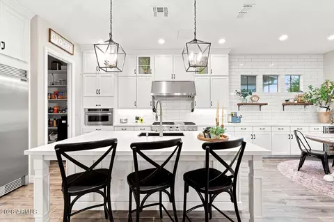 Kitchen - 1900 E Aster Pl, Chandler, AZ 85286 photo 4 of 5