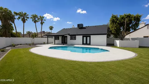 Exterior - 4517 E Desert View Dr, Phoenix, AZ 85044 photo 4 of 5