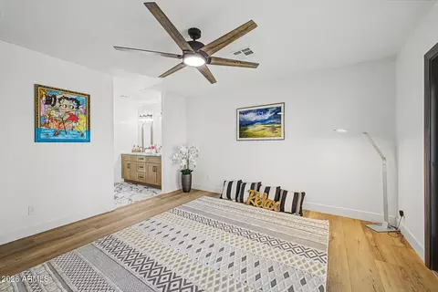 Bedroom - 2818 E Malapai Dr, Phoenix, AZ 85028 photo 1 of 2