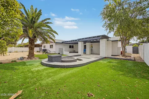 Exterior - 2818 E Malapai Dr, Phoenix, AZ 85028 photo 5 of 10