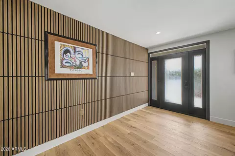 Entry Way - 2818 E Malapai Dr, Phoenix, AZ 85028 photo 1 of 1