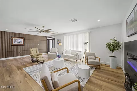 Living - 2818 E Malapai Dr, Phoenix, AZ 85028 photo 1 of 3
