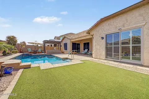 Exterior - 10953 E Tripoli Ave, Mesa, AZ 85212 photo 5 of 7