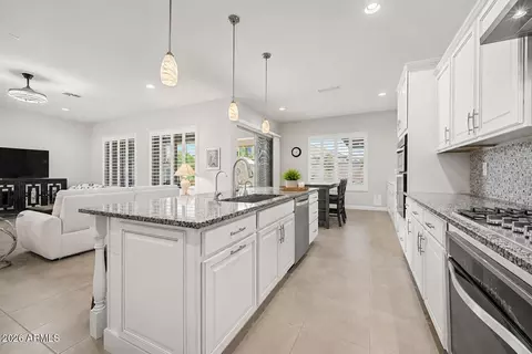 Kitchen - 10953 E Tripoli Ave, Mesa, AZ 85212 photo 3 of 3