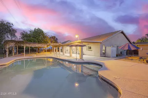Exterior - 1822 E Lexington Ave, Gilbert, AZ 85234 photo 3 of 15