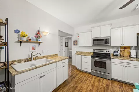 Kitchen - 1822 E Lexington Ave, Gilbert, AZ 85234 photo 7 of 7
