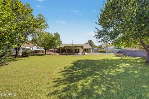 Exterior - 1822 E Lexington Ave, Gilbert, AZ 85234 photo 5 of 15