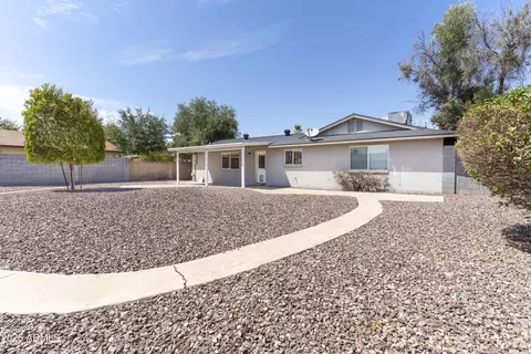 Exterior - 2243 E Karen Dr, Phoenix, AZ 85022 photo 4 of 5