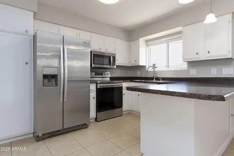 Kitchen - 2243 E Karen Dr, Phoenix, AZ 85022 photo 1 of 2
