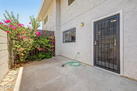 Exterior - 1238 E Vogel Ave #2, Phoenix, AZ 85020 photo 3 of 4
