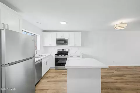 Kitchen - 1238 E Vogel Ave #2, Phoenix, AZ 85020 photo 4 of 4