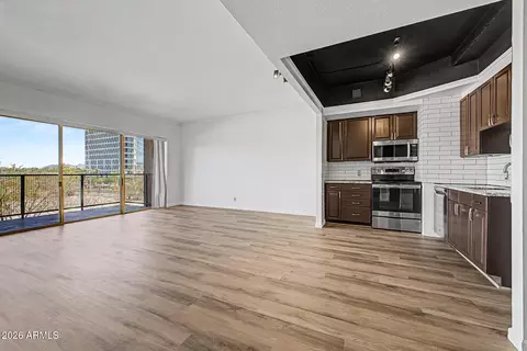 Living - 4750 N Central Ave #3A, Phoenix, AZ 85012 photo 6 of 8