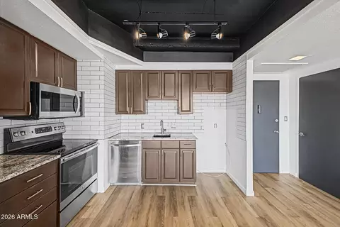Kitchen - 4750 N Central Ave #3A, Phoenix, AZ 85012 photo 4 of 4