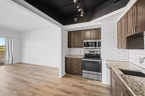 Kitchen - 4750 N Central Ave #3A, Phoenix, AZ 85012 photo 2 of 4
