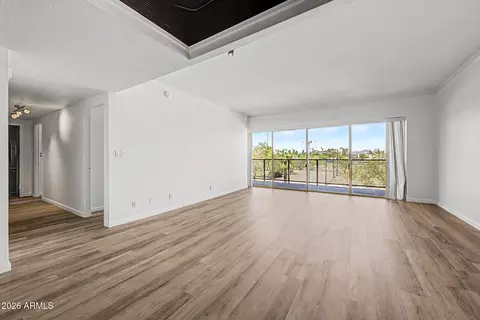 Living - 4750 N Central Ave #3A, Phoenix, AZ 85012 photo 7 of 8