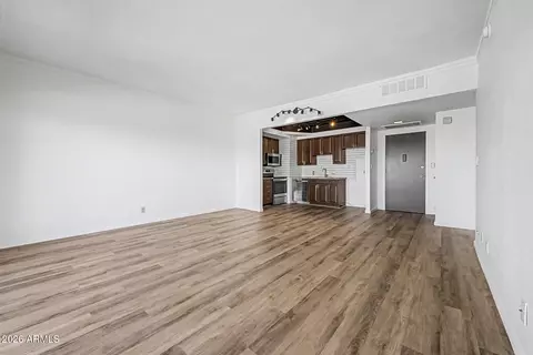 Living - 4750 N Central Ave #3A, Phoenix, AZ 85012 photo 4 of 8