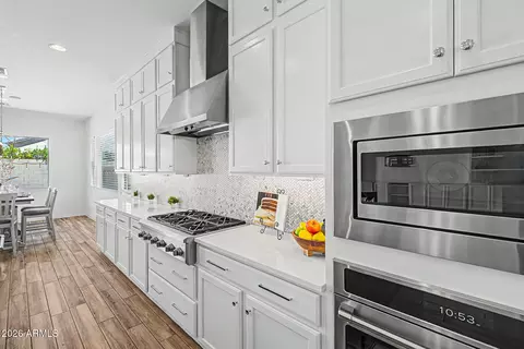 Kitchen - 9932 E Rubidium Ave, Mesa, AZ 85212 photo 2 of 4