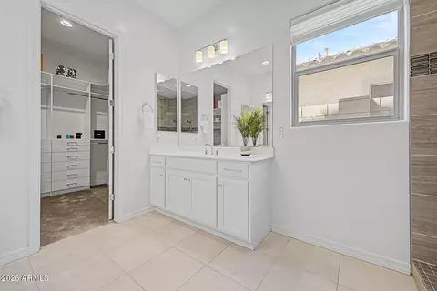 Bath - 9932 E Rubidium Ave, Mesa, AZ 85212 photo 1 of 5
