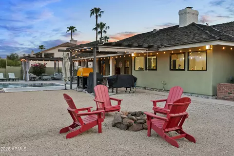 Exterior - 11645 S Tusayan Ct, Phoenix, AZ 85044 photo 3 of 9