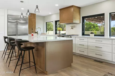 Kitchen - 11645 S Tusayan Ct, Phoenix, AZ 85044 photo 1 of 10