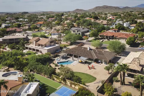 View/Area - 11645 S Tusayan Ct, Phoenix, AZ 85044 photo 3 of 6
