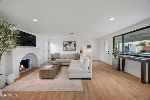 Living - 3401 N 25th St, Phoenix, AZ 85016 photo 2 of 2