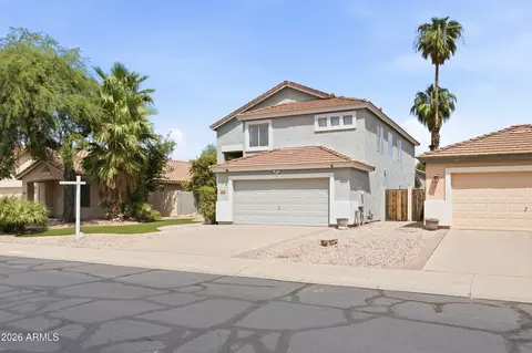 Exterior - 3032 E Millbrae Ln, Gilbert, AZ 85234 photo 2 of 11