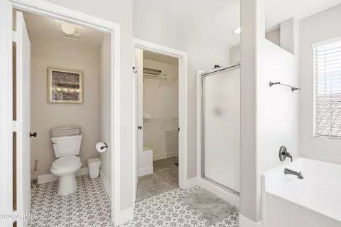 Bath - 3032 E Millbrae Ln, Gilbert, AZ 85234 photo 4 of 5