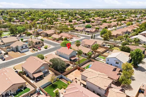 View/Area - 3032 E Millbrae Ln, Gilbert, AZ 85234 photo 6 of 7