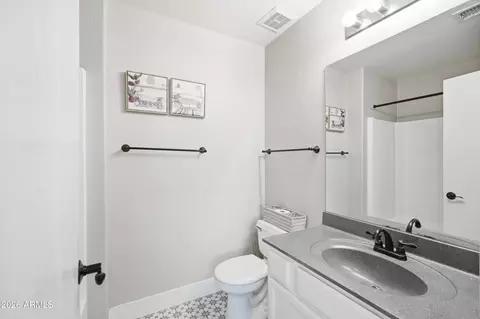 Bath - 3032 E Millbrae Ln, Gilbert, AZ 85234 photo 5 of 5
