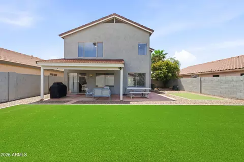 Exterior - 3032 E Millbrae Ln, Gilbert, AZ 85234 photo 9 of 11