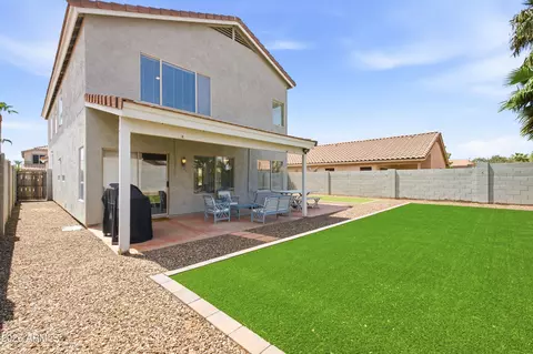 Exterior - 3032 E Millbrae Ln, Gilbert, AZ 85234 photo 8 of 11