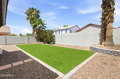 Exterior - 3032 E Millbrae Ln, Gilbert, AZ 85234 photo 7 of 11