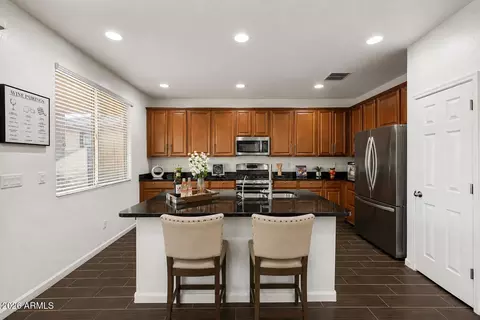 Kitchen - 879 E Aberdeen Dr, Gilbert, AZ 85298 photo 6 of 6