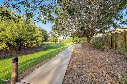 View/Area - 879 E Aberdeen Dr, Gilbert, AZ 85298 photo 1 of 4