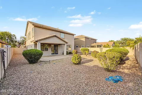 Exterior - 879 E Aberdeen Dr, Gilbert, AZ 85298 photo 6 of 9