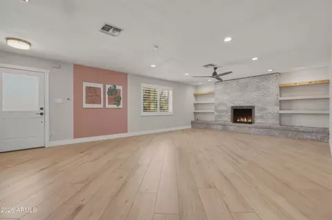 Living - 5146 N 18th St, Phoenix, AZ 85016 photo 1 of 1