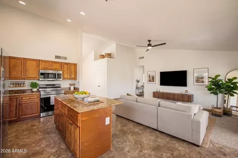 Kitchen - 1138 N Pheasant Dr, Gilbert, AZ 85234 photo 3 of 4