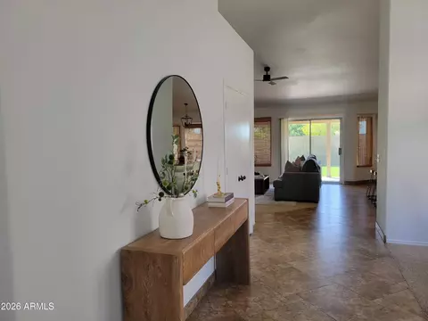 Entry Way - 1138 N Pheasant Dr, Gilbert, AZ 85234 photo 2 of 3