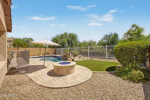 Exterior - 4017 E Hashknife Rd, Phoenix, AZ 85050 photo 7 of 8