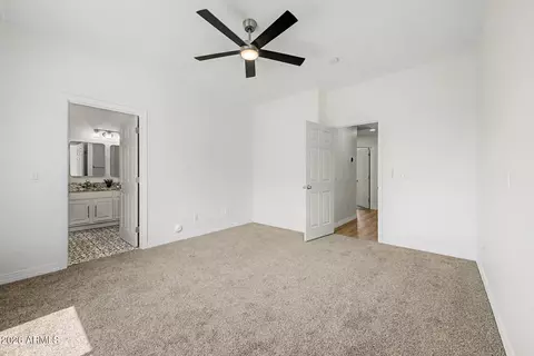 Bedroom - 1401 E Malapai Dr, Phoenix, AZ 85020 photo 1 of 4