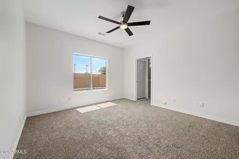 Bedroom - 1401 E Malapai Dr, Phoenix, AZ 85020 photo 2 of 4