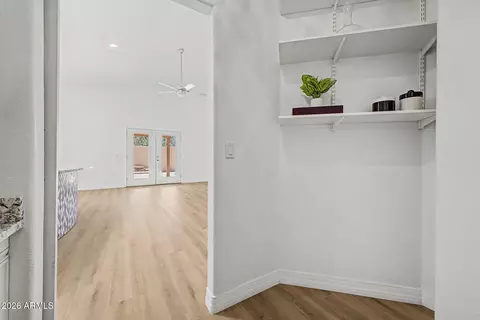 Entry Way - 1401 E Malapai Dr, Phoenix, AZ 85020 photo 2 of 3