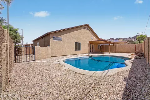 Exterior - 1401 E Malapai Dr, Phoenix, AZ 85020 photo 2 of 3