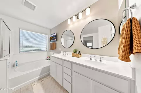 Bath - 8351 E Impala Ave, Mesa, AZ 85209 photo 4 of 6